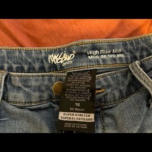 Barley Warn High Rise Jeans Short